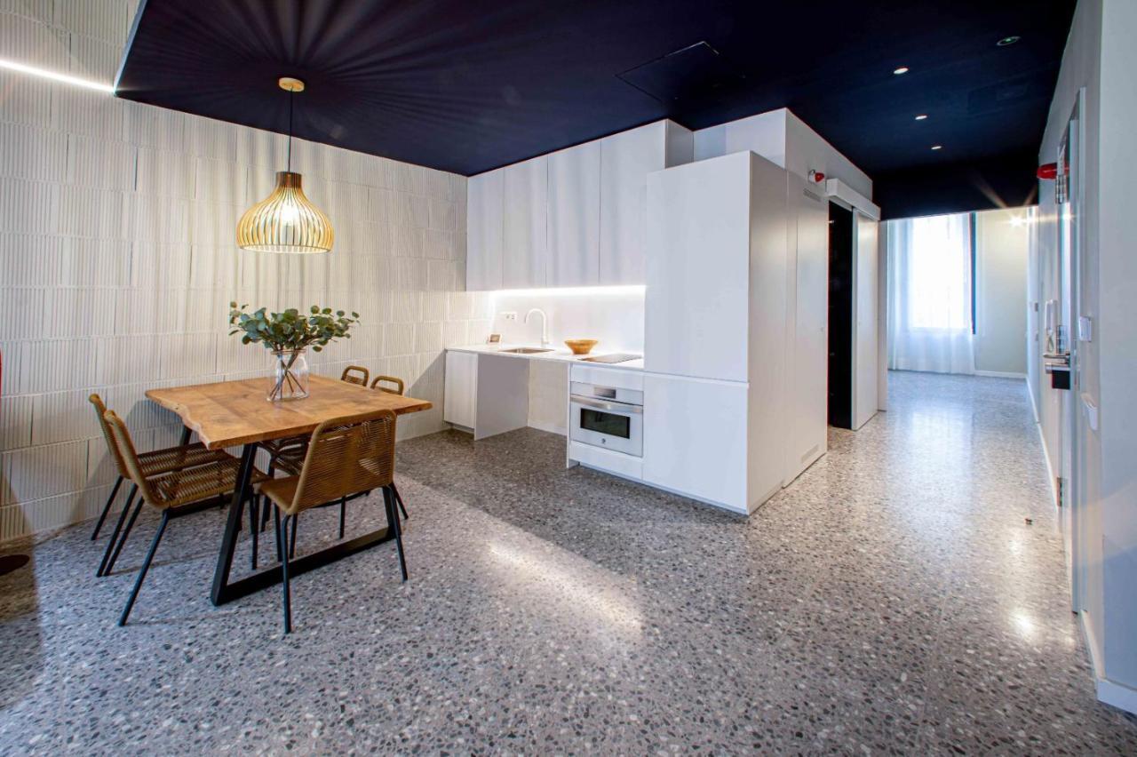 Barcelona Touch Apartments - Rosich L'Hospitalet de Llobregat Exterior foto